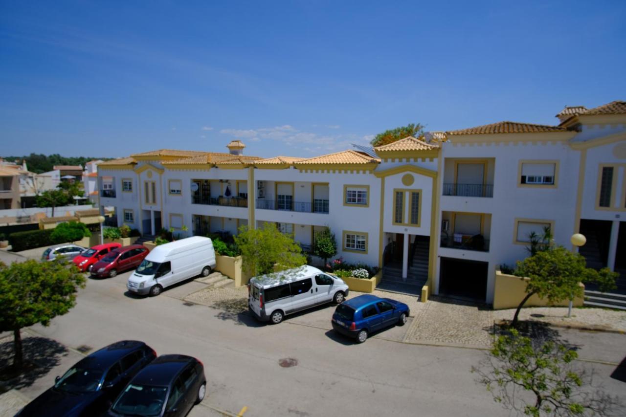 Apartamento T2 Em Condominio Fechado. Albufeira Exterior photo